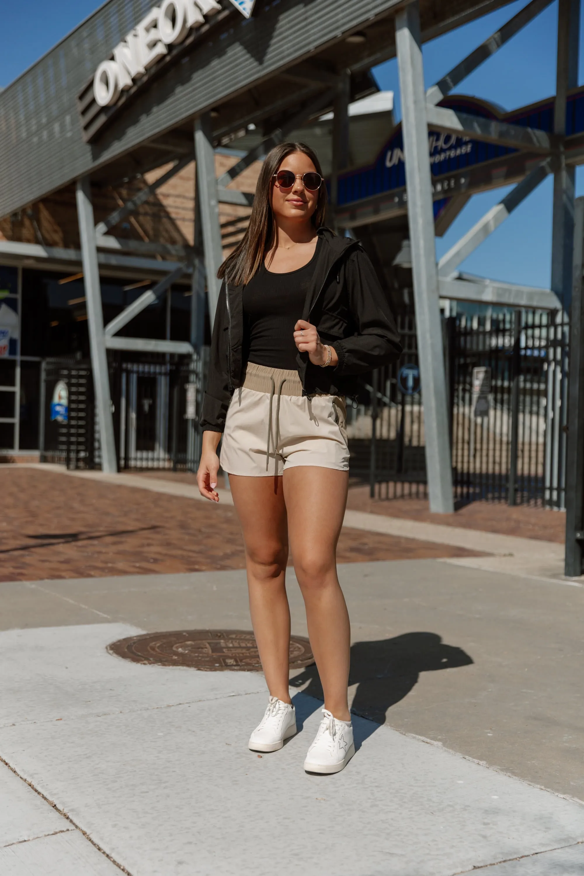 BREEZY BLISS JACKET IN BLACK