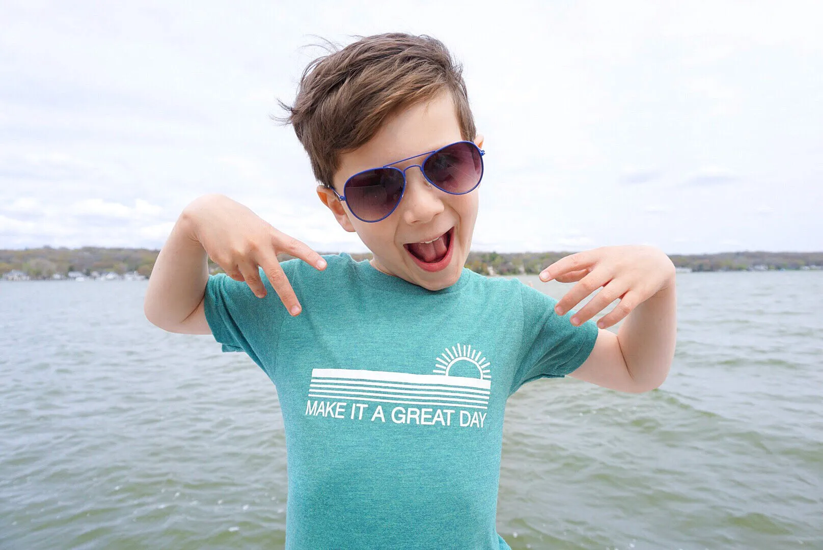 MAKE IT A GREAT DAY KID T-SHIRT/TANK TOP