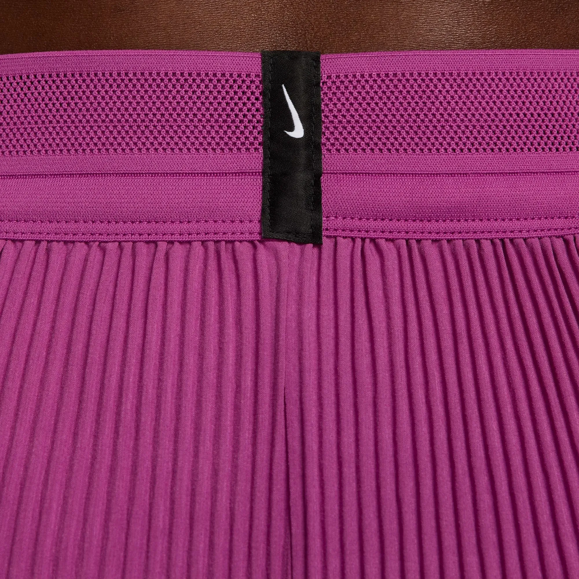 Nike AeroSwift Shorts | Hot Fuchsia / Black | Womens