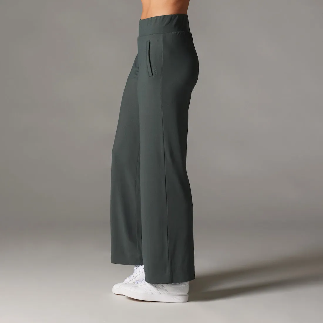 Tec Knit Wide Leg Pant